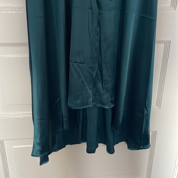 Lulu’s Silk Forest Green MIDI Dress - Picture 3 of 5